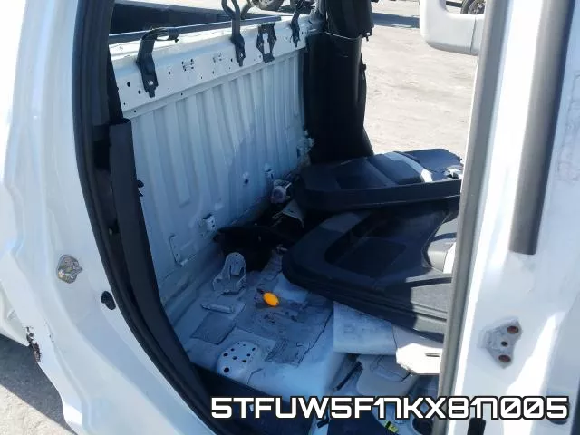 5TFUW5F17KX817005