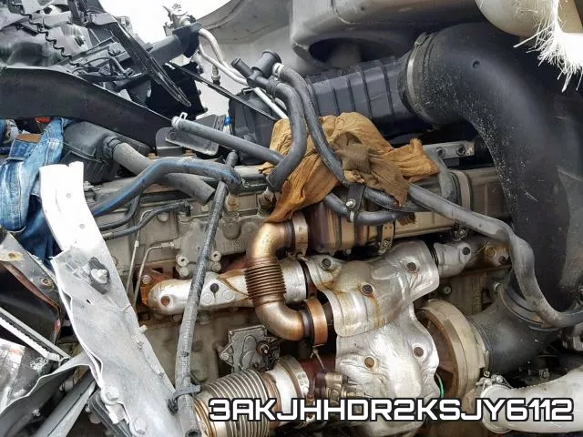 3AKJHHDR2KSJY6112_7.webp
