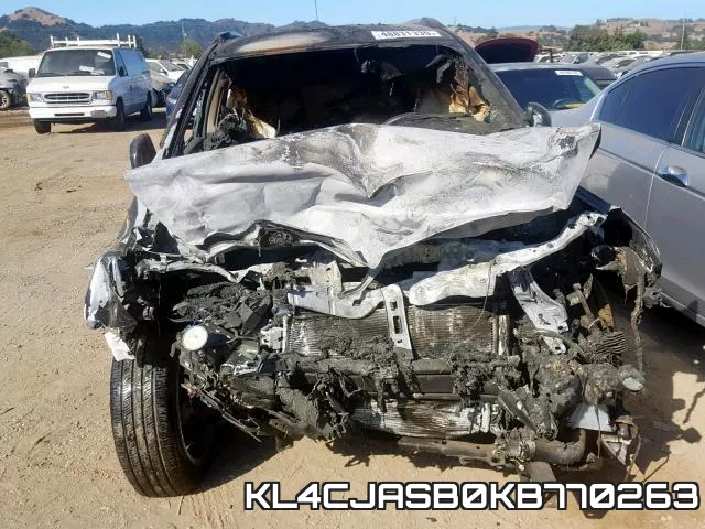 KL4CJASB0KB770263_10.webp