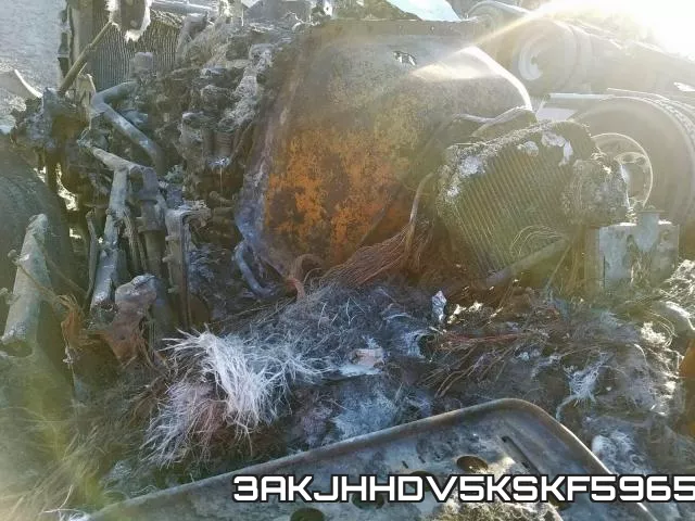 3AKJHHDV5KSKF5965_8.webp
