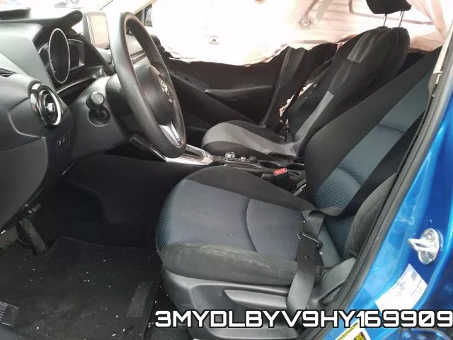 3MYDLBYV9HY169909_5.webp