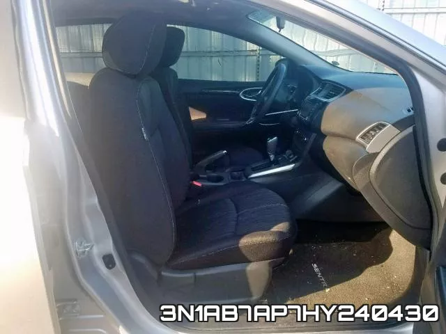 3N1AB7AP7HY240430_5.webp