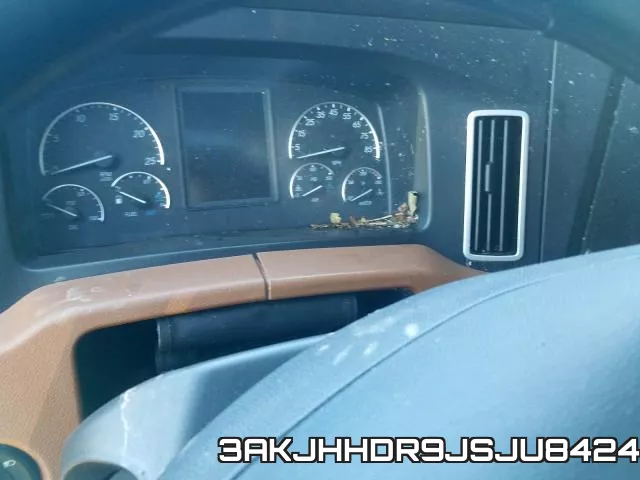 3AKJHHDR9JSJU8424_8.webp