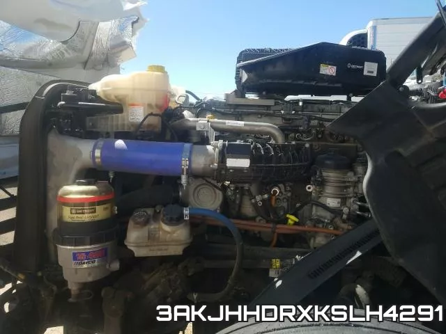 3AKJHHDRXKSLH4291_7.webp