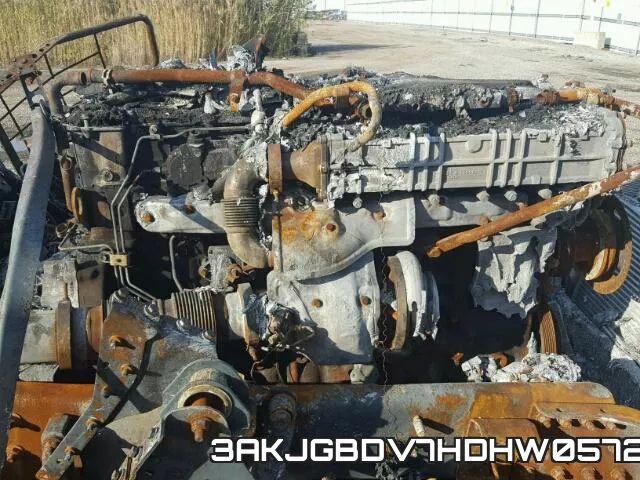 3AKJGBDV7HDHW0572_7.webp