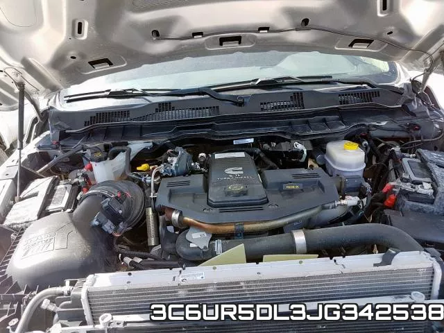 3C6UR5DL3JG342538_7.webp