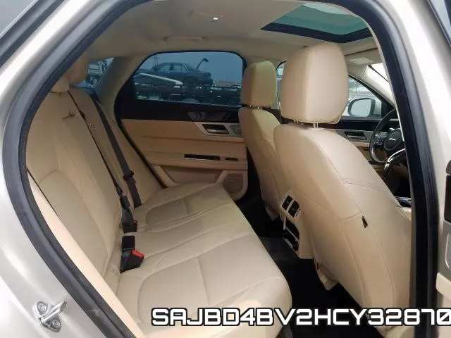SAJBD4BV2HCY32870_6.webp