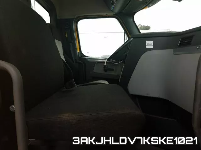 3AKJHLDV7KSKE1021_5.webp