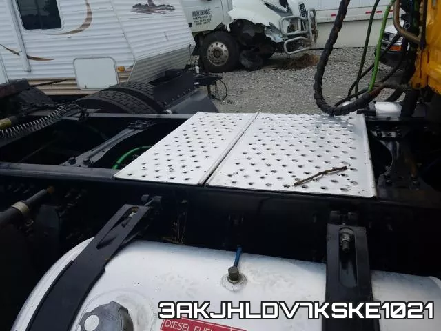 3AKJHLDV7KSKE1021_6.webp