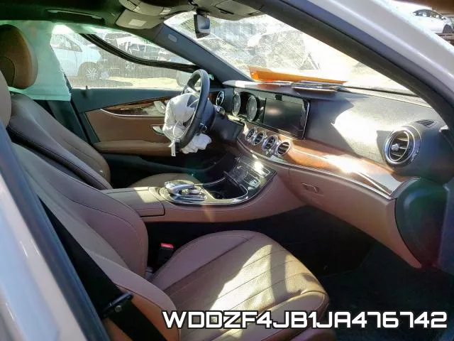 WDDZF4JB1JA476742_5.webp