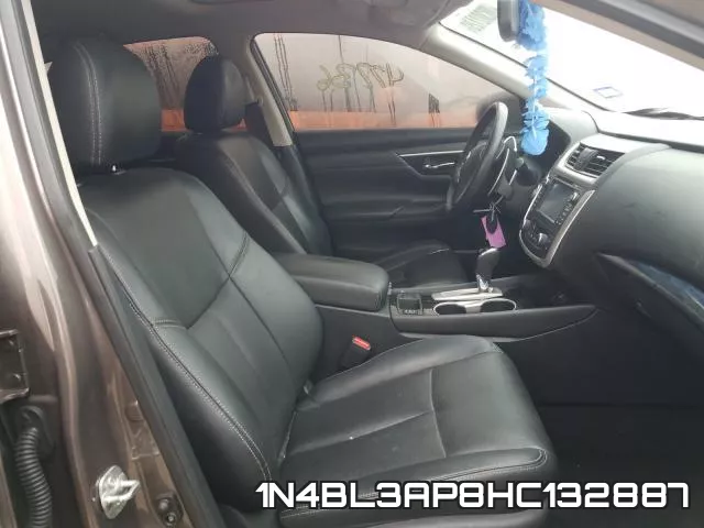 1N4BL3AP8HC132887_5.webp