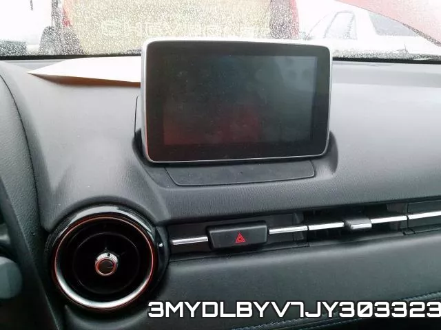 3MYDLBYV7JY303323_9.webp