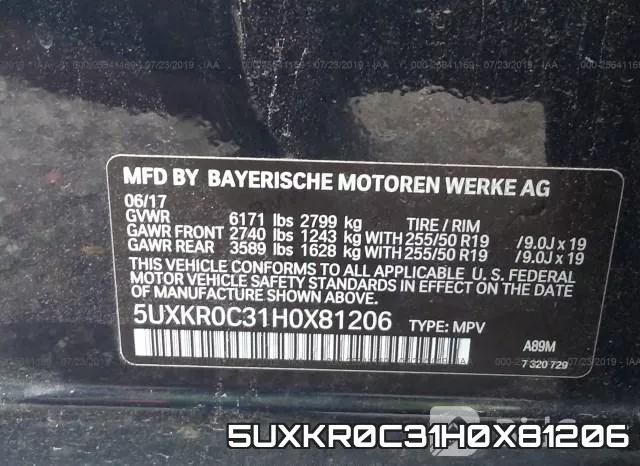 5UXKR0C31H0X81206_9.webp