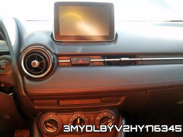 3MYDLBYV2HY176345_9.webp