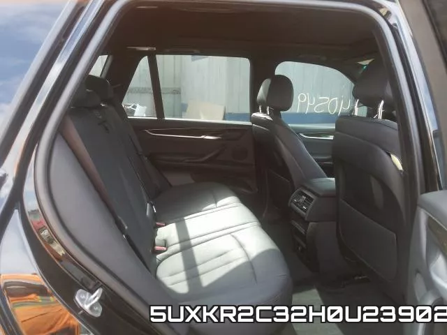 5UXKR2C32H0U23902_6.webp