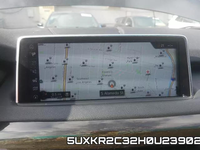 5UXKR2C32H0U23902_9.webp