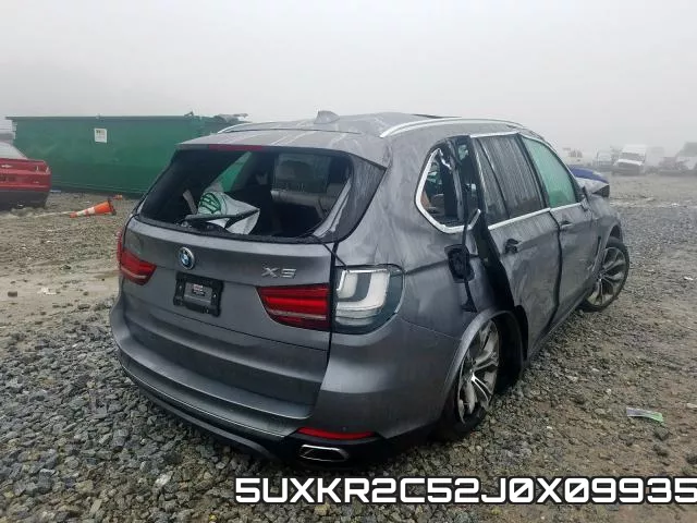 5UXKR2C52J0X09935_4.webp