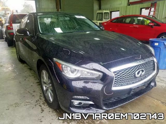 JN1BV7AR0EM702743