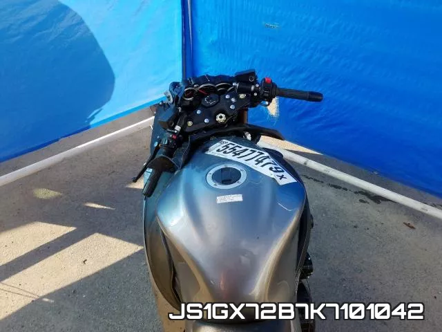 JS1GX72B7K7101042_5.webp