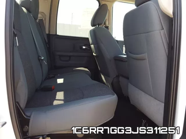 1C6RR7GG3JS311251_6.webp