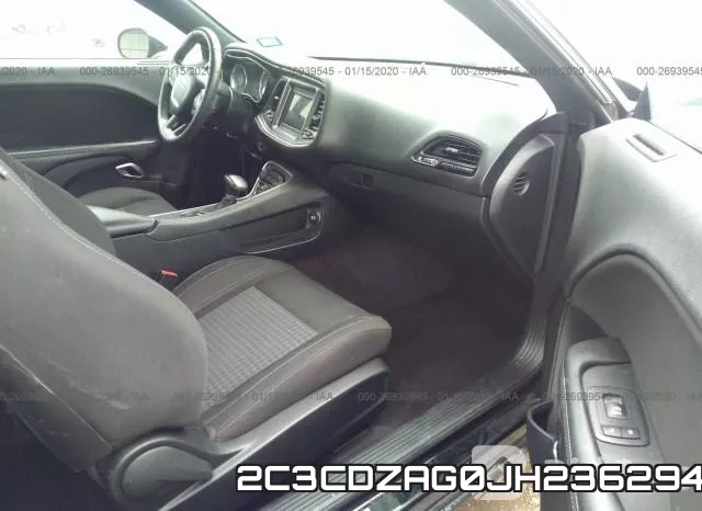 2C3CDZAG0JH236294_5.webp