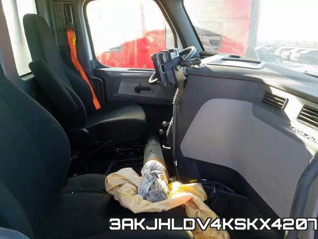 3AKJHLDV4KSKX4207_5.webp