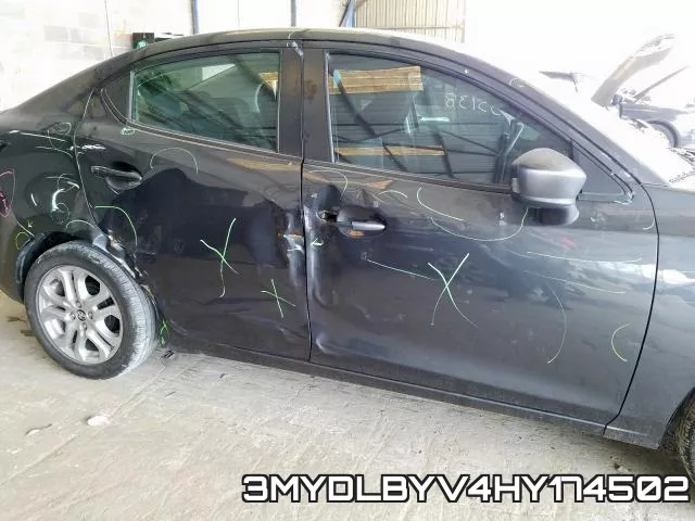 3MYDLBYV4HY174502_9.webp
