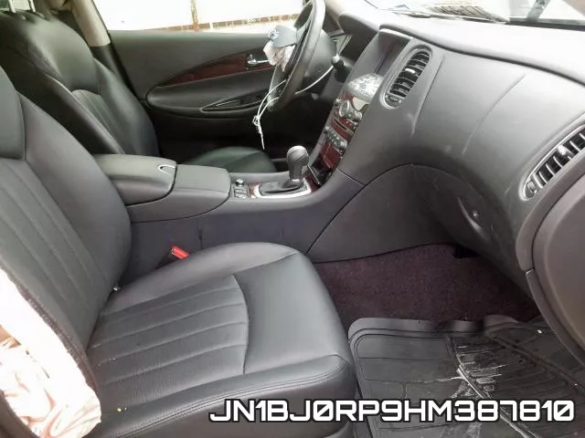 JN1BJ0RP9HM387810_5.webp