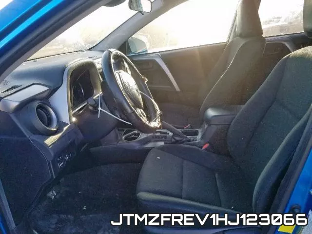 JTMZFREV1HJ123066_5.webp