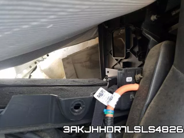 3AKJHHDR7LSLS4826_6.webp