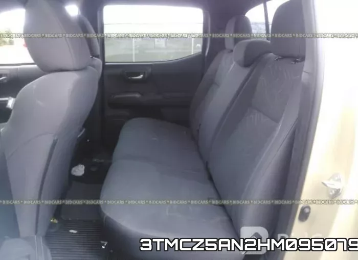 3TMCZ5AN2HM095079_8.webp