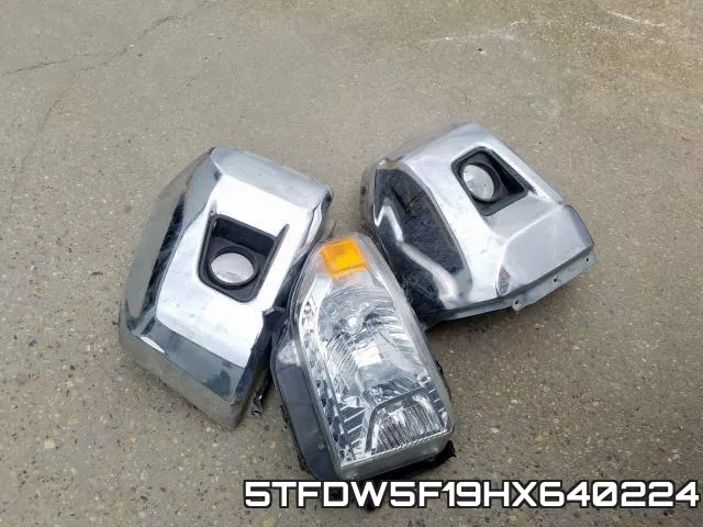 5TFDW5F19HX640224_9.webp