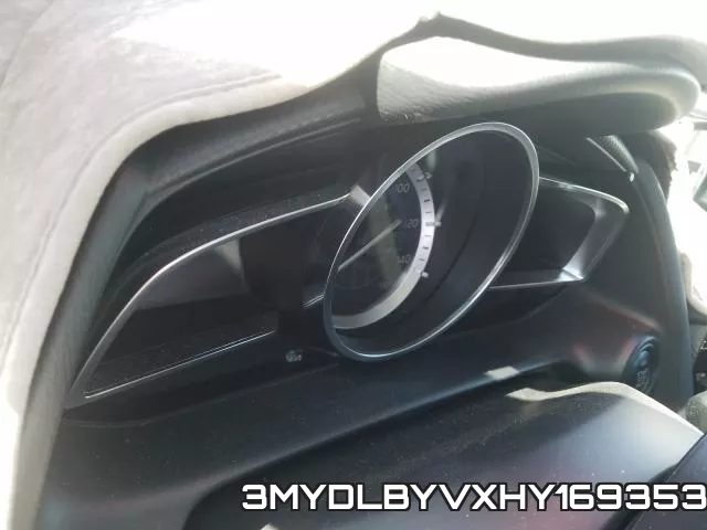 3MYDLBYVXHY169353_8.webp