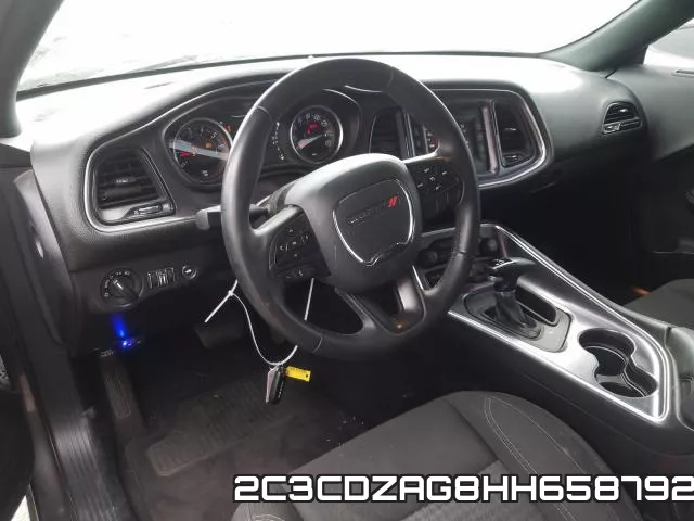 2C3CDZAG8HH658792_9.webp