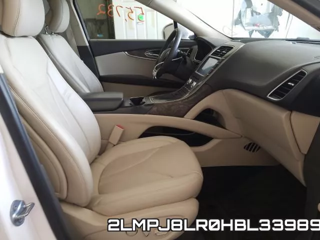 2LMPJ8LR0HBL33989_5.webp