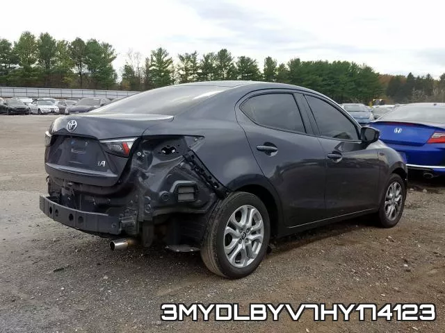 3MYDLBYV7HY174123_4.webp