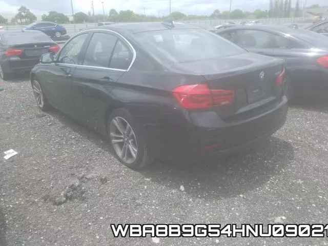 WBA8B9G54HNU09021_3.webp
