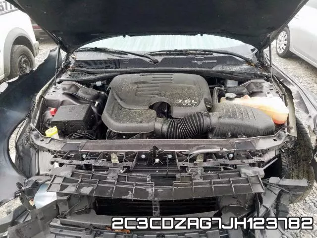 2C3CDZAG7JH123782_7.webp