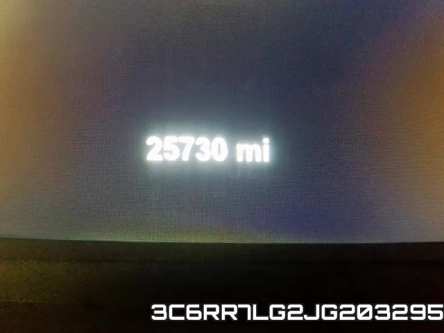 3C6RR7LG2JG203295_8.webp