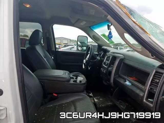 3C6UR4HJ9HG719919_5.webp