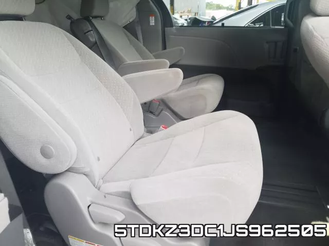 5TDKZ3DC1JS962505_6.webp