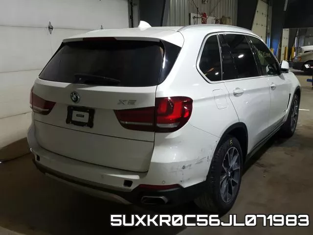 5UXKR0C56JL071983_4.webp