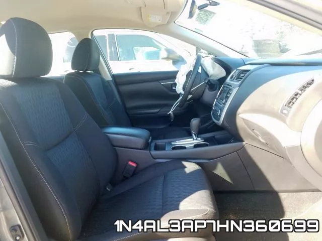 1N4AL3AP7HN360699_5.webp