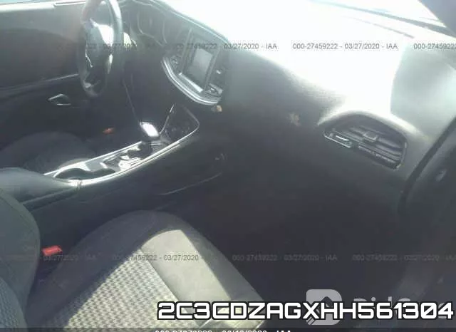 2C3CDZAGXHH561304_5.webp