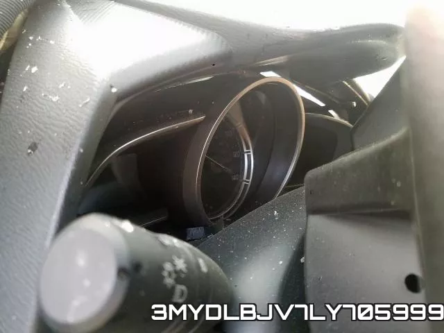 3MYDLBJV7LY705999_8.webp