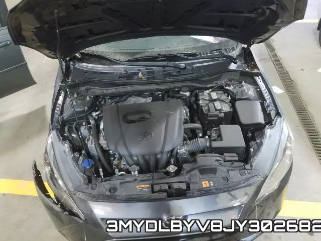 3MYDLBYV8JY302682_7.webp