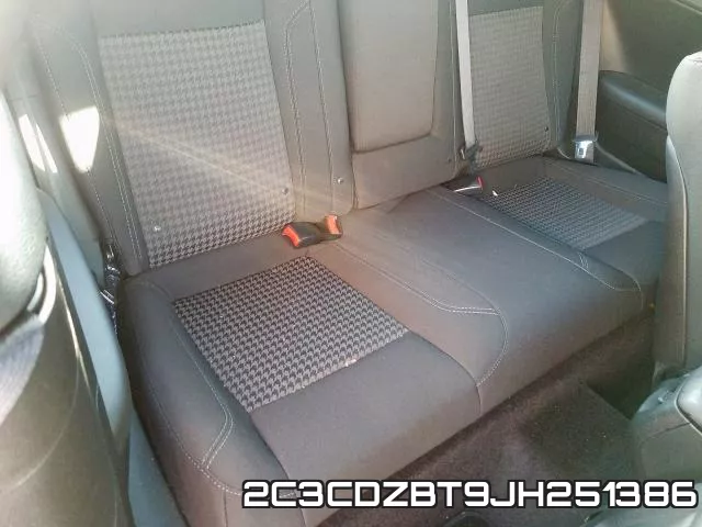 2C3CDZBT9JH251386_6.webp