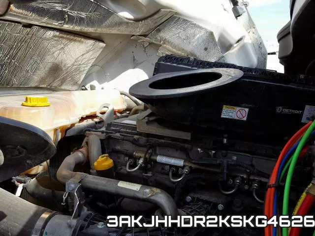 3AKJHHDR2KSKG4626_7.webp
