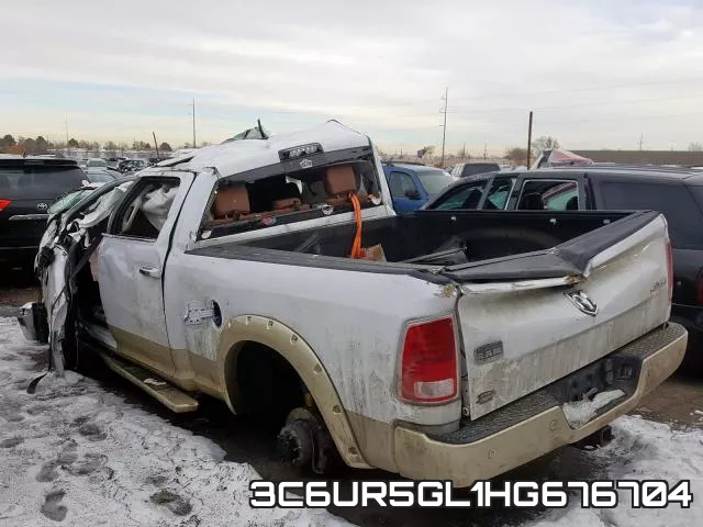 3C6UR5GL1HG676704_3.webp