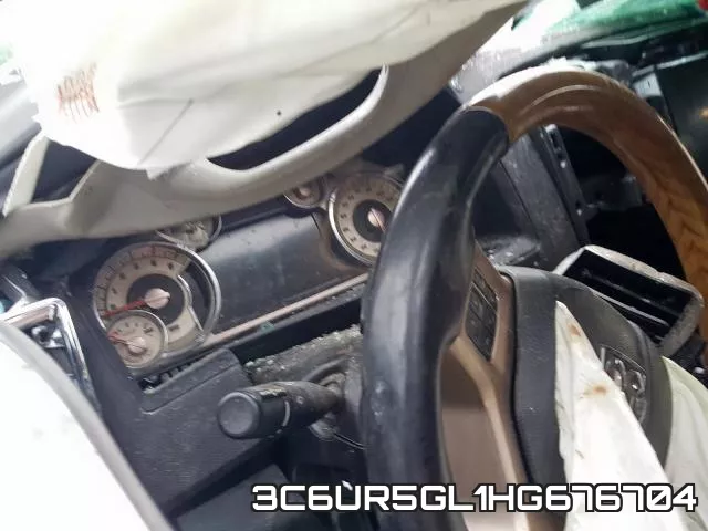 3C6UR5GL1HG676704_8.webp